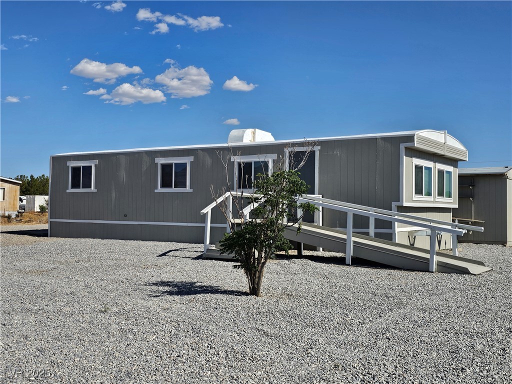 981 Mcmurray Drive Property Photo 1