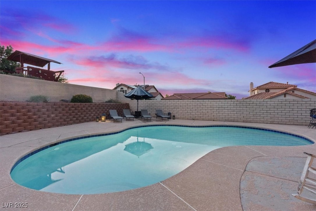 353 Templeton Drive Property Photo 24