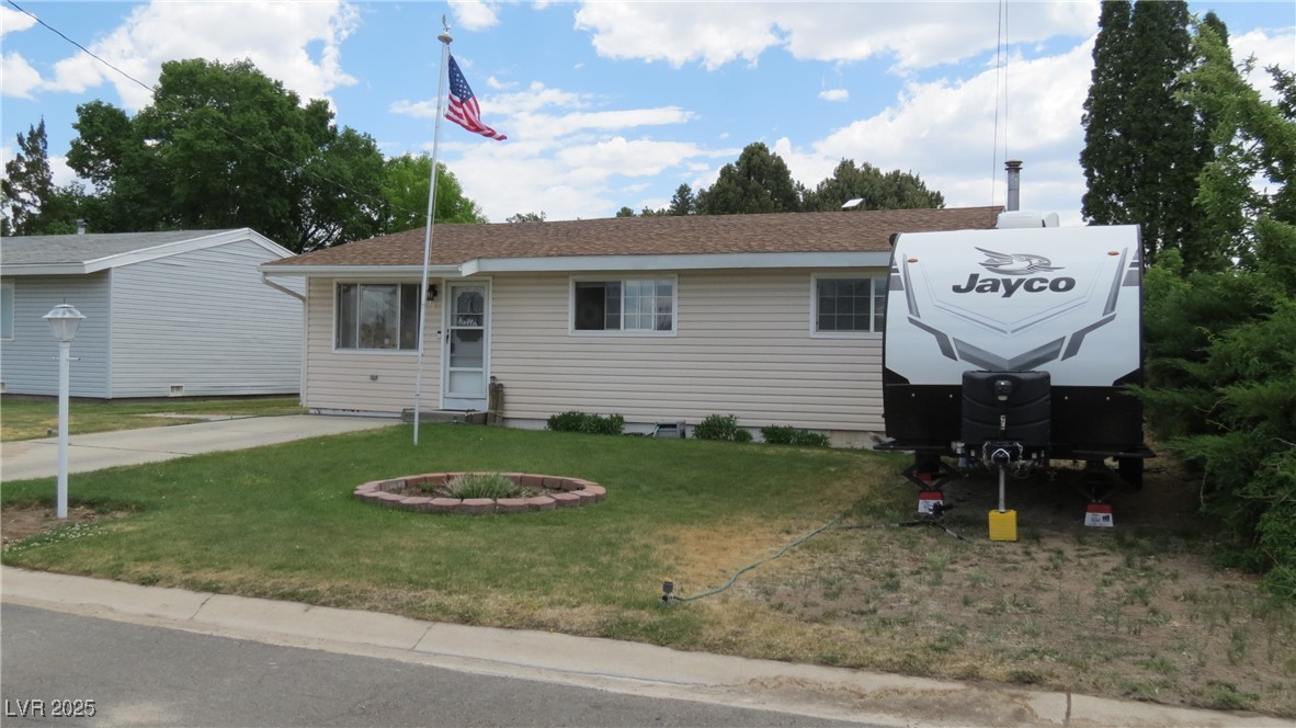 18 Connors Court Property Photo 2