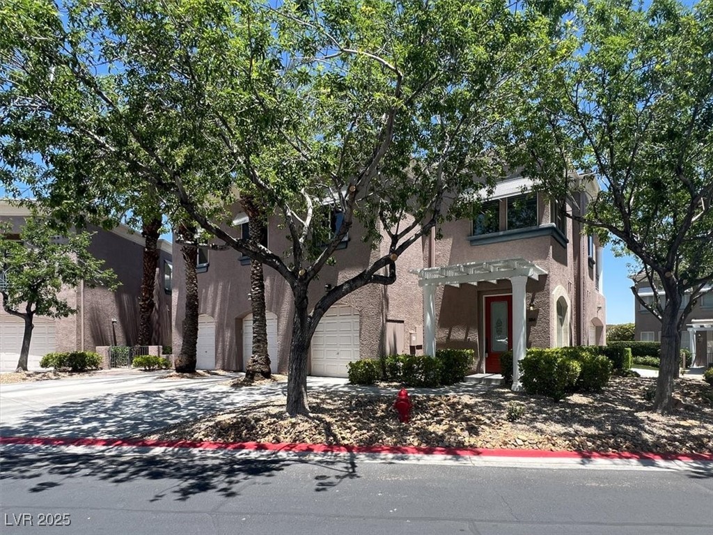9116 Vista Greens Way 104 Property Photo 1