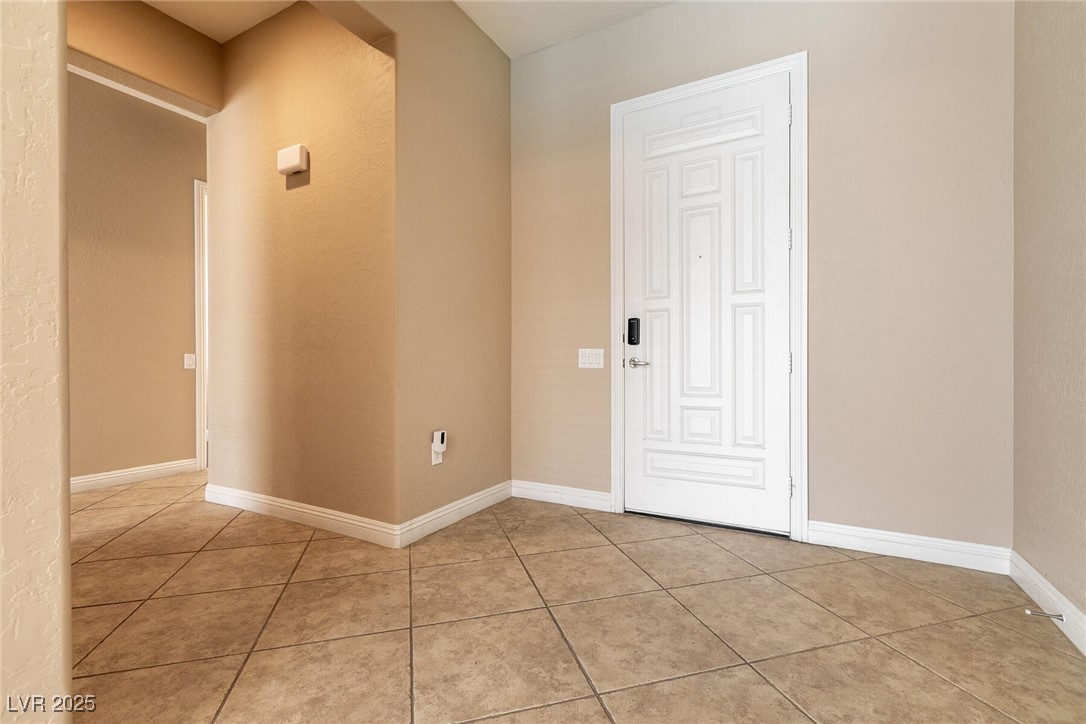 6929 Homing Pigeon Place Property Photo 7