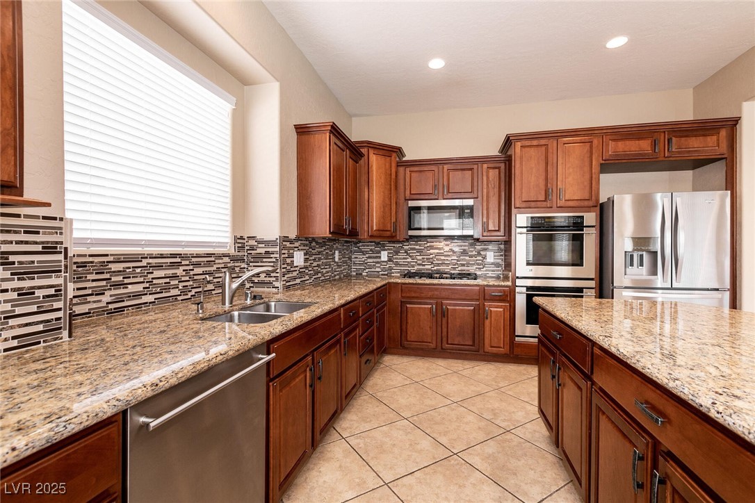 6929 Homing Pigeon Place Property Photo 15
