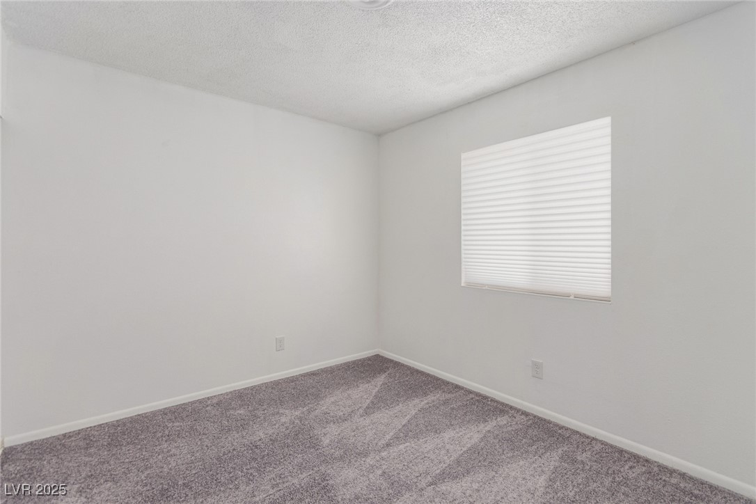 2432 Spanish Court Property Photo 23