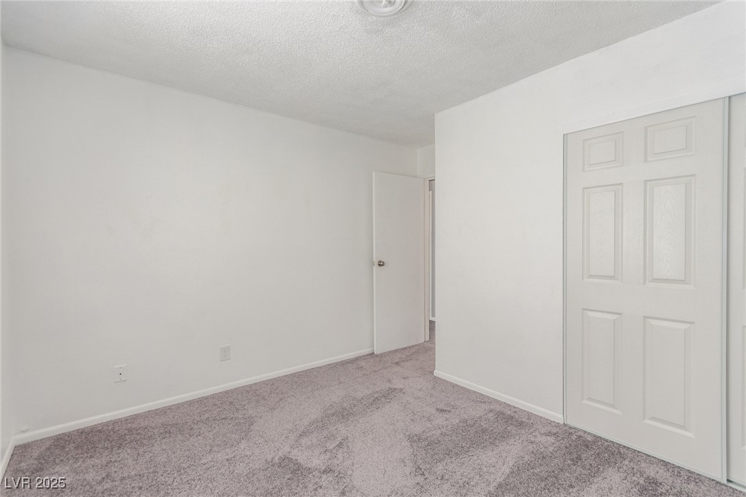 2432 Spanish Court Property Photo 24
