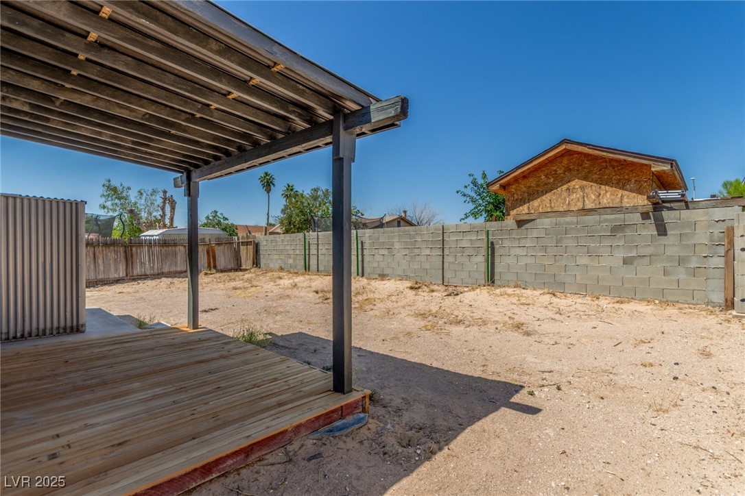 2432 Spanish Court Property Photo 29