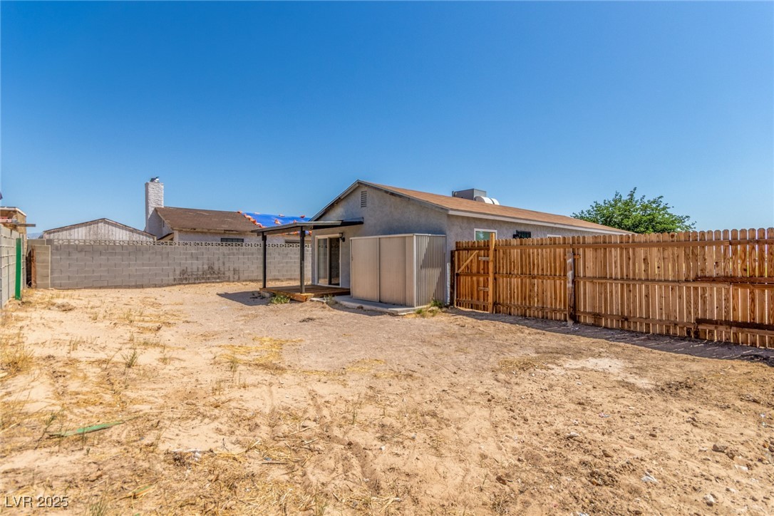 2432 Spanish Court Property Photo 32
