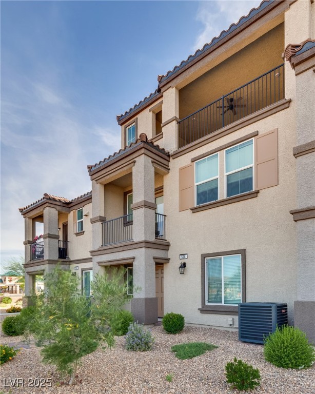 538 Ylang Place Property Photo 1
