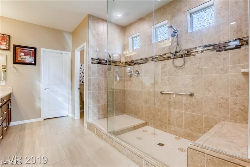 9537 Wild Valley Avenue Property Photo 18