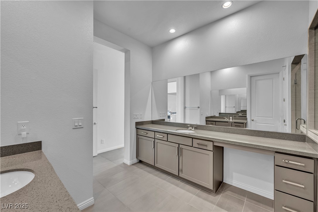 6684 Regency Stone Way Property Photo 23