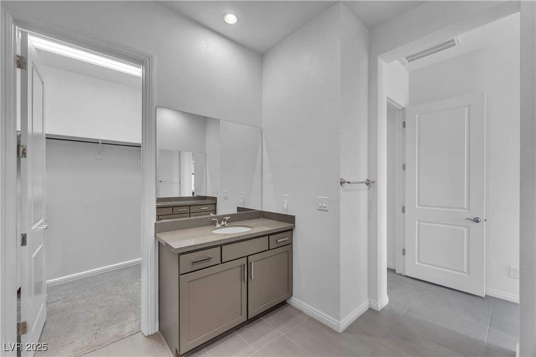 6684 Regency Stone Way Property Photo 24