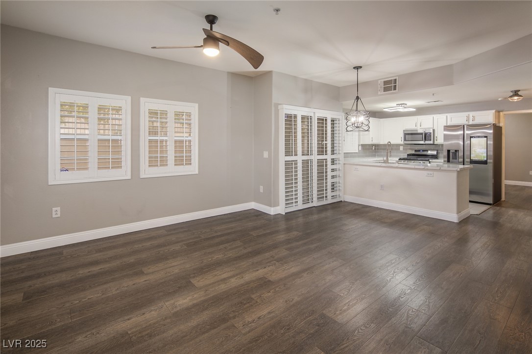 10291 Delta View Court 101 Property Photo 11
