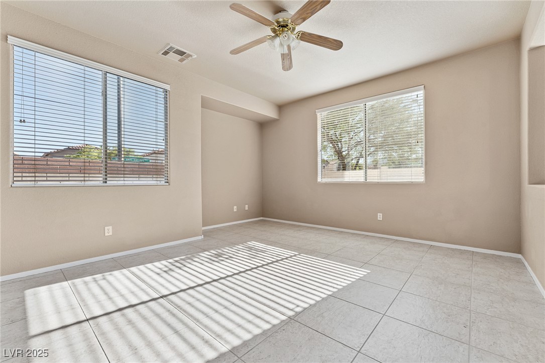 6804 Tropicaire Street Property Photo 6
