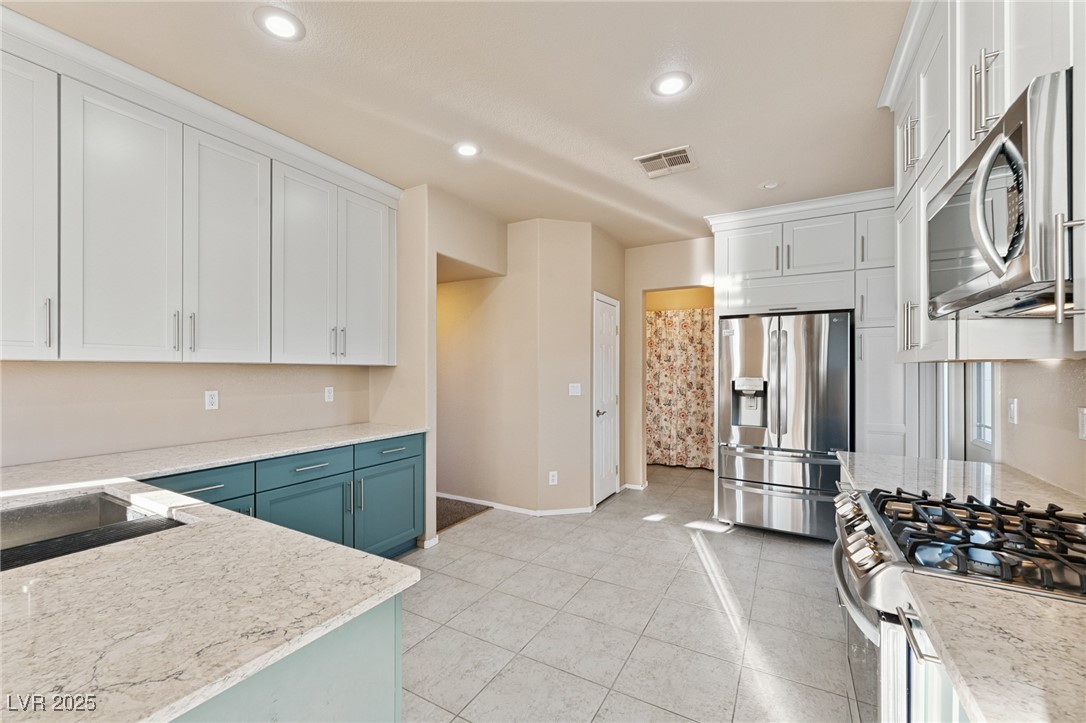 6804 Tropicaire Street Property Photo 8