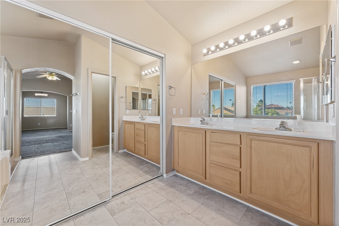 6804 Tropicaire Street Property Photo 19