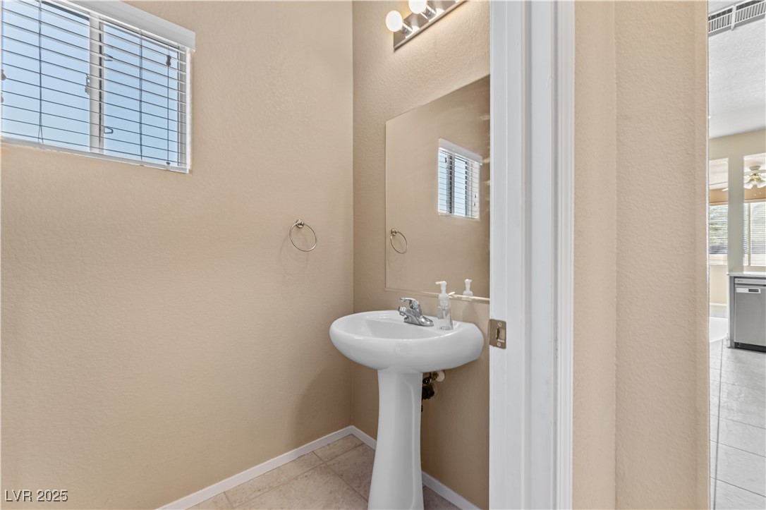 6804 Tropicaire Street Property Photo 31