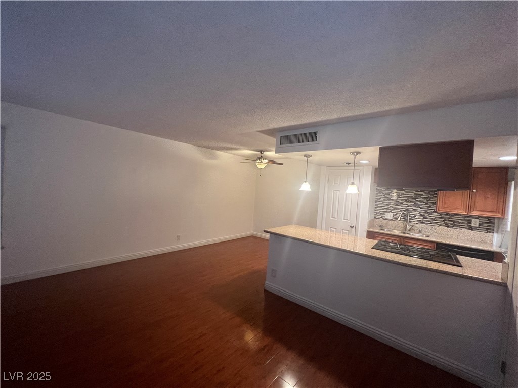 1467 Lorilyn Avenue 3 Property Photo 3