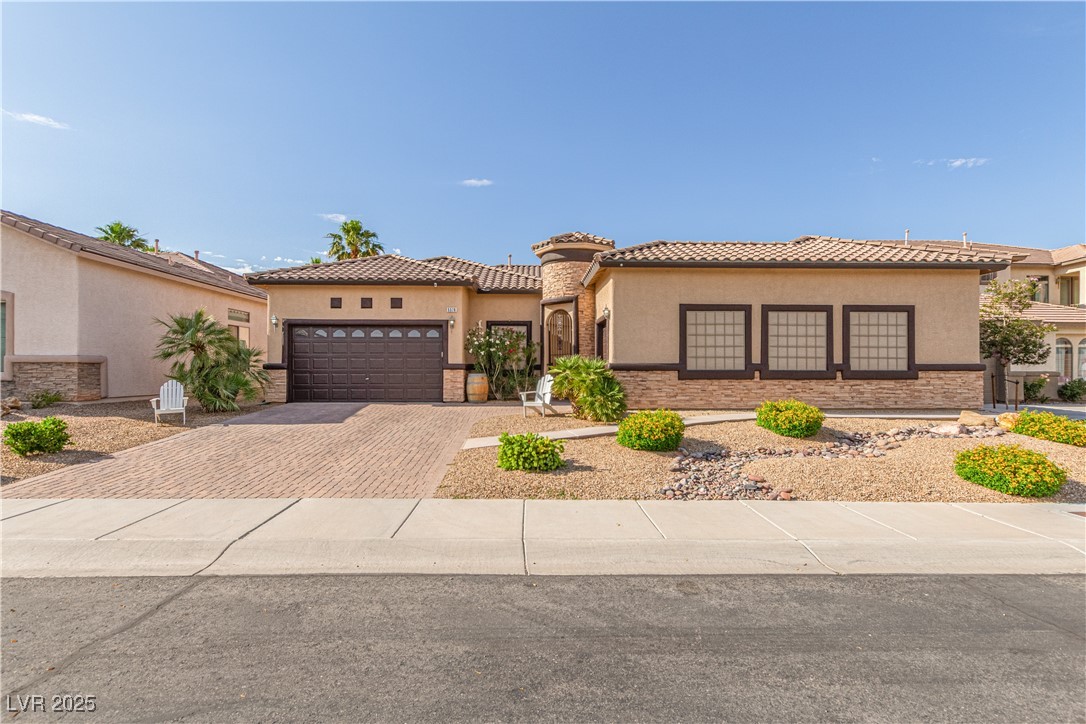 5576 Buena Martina Way Property Photo 1
