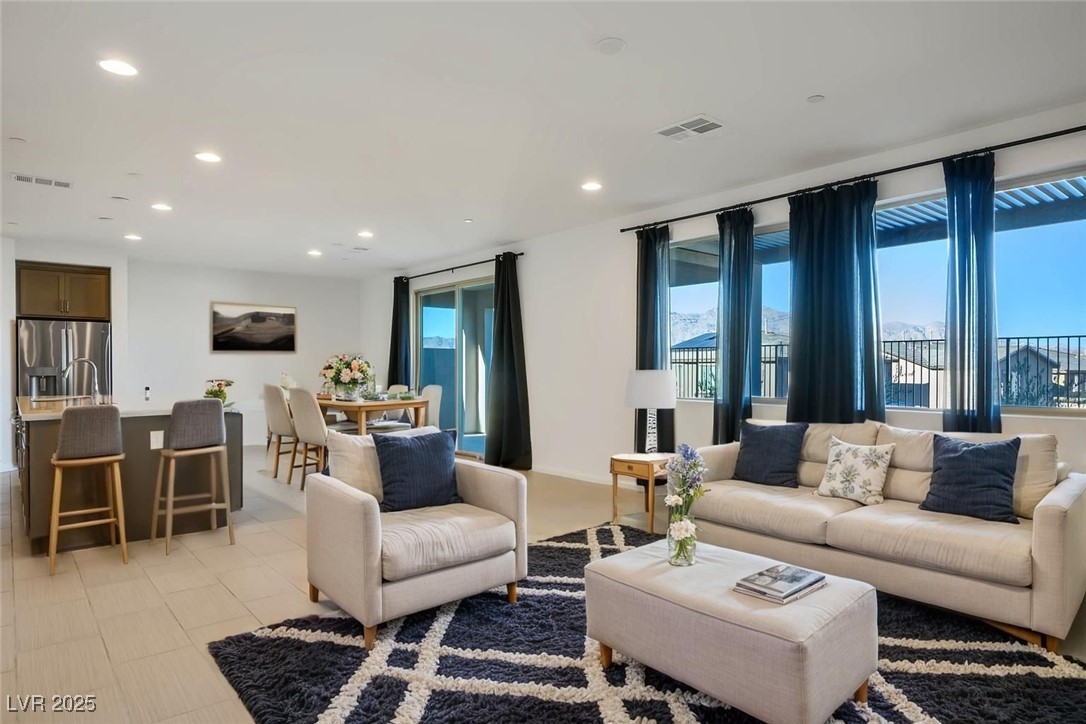 9476 Lunar Phase Street Property Photo 11