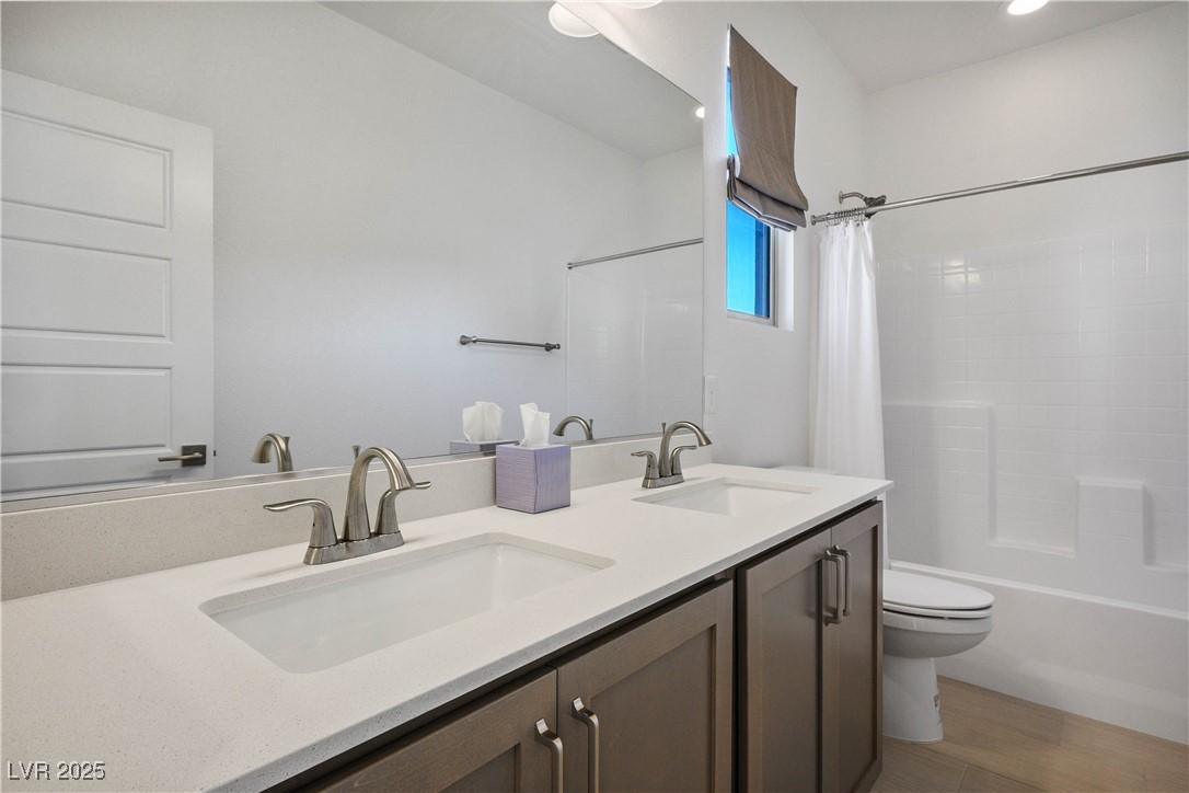 9476 Lunar Phase Street Property Photo 17