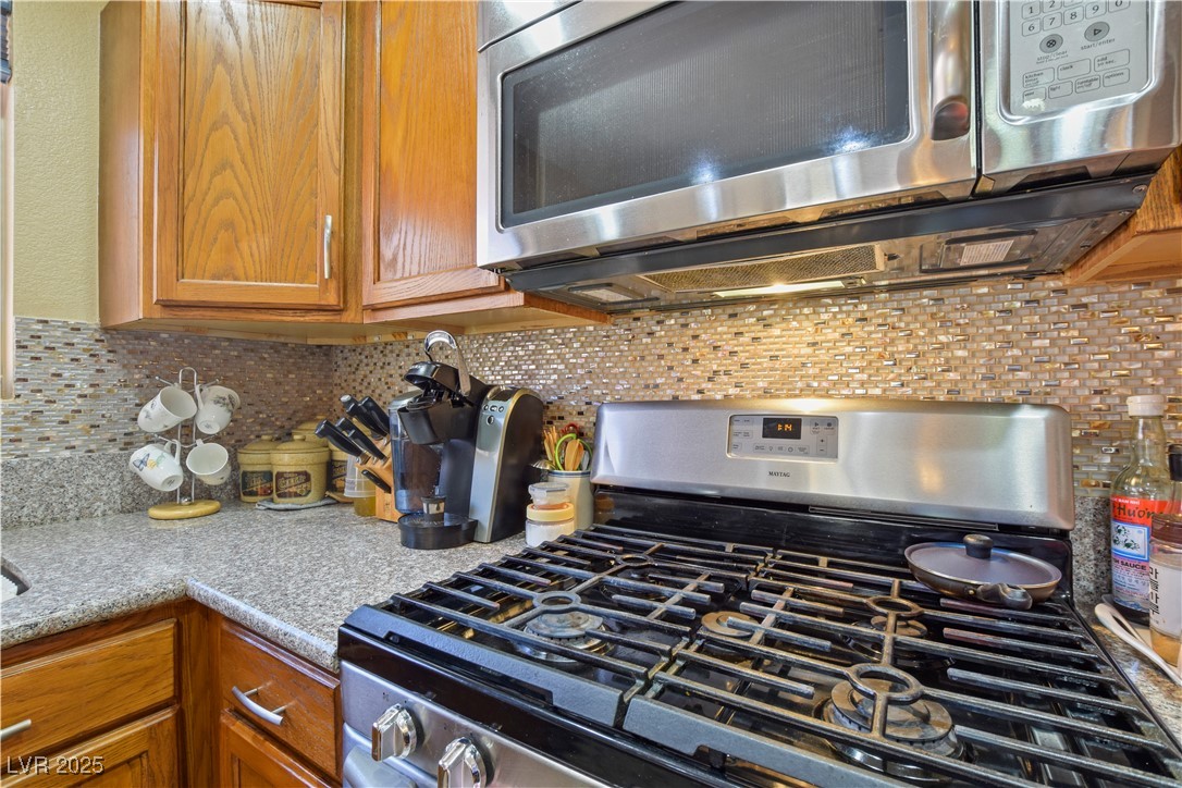 10203 Arlington Abby Street Property Photo 6