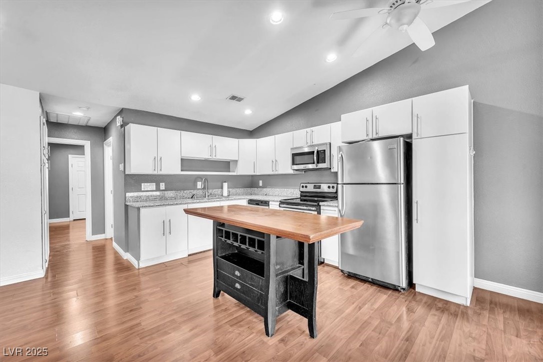 5012 Newport Cove Drive C Property Photo 2