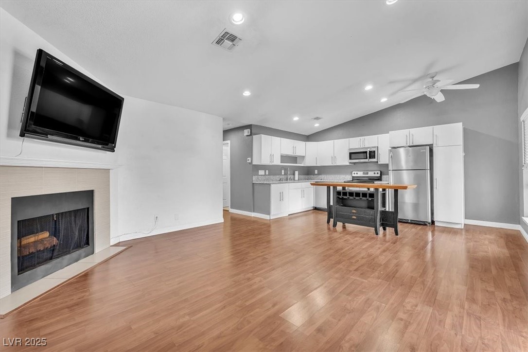 5012 Newport Cove Drive C Property Photo 6