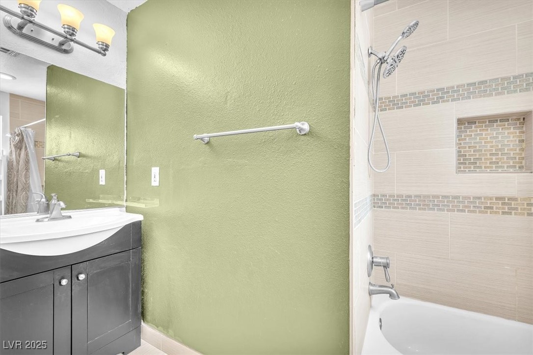 5012 Newport Cove Drive C Property Photo 19