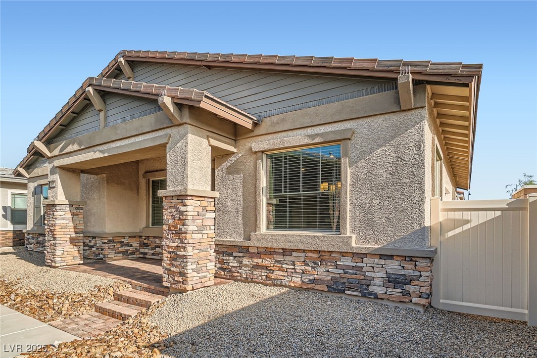 208 Coltrane Canyon Avenue
