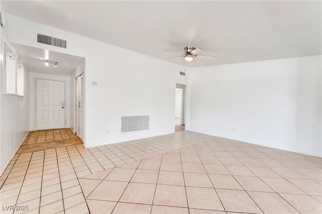 1713 East Bonanza Road Property Photo 6