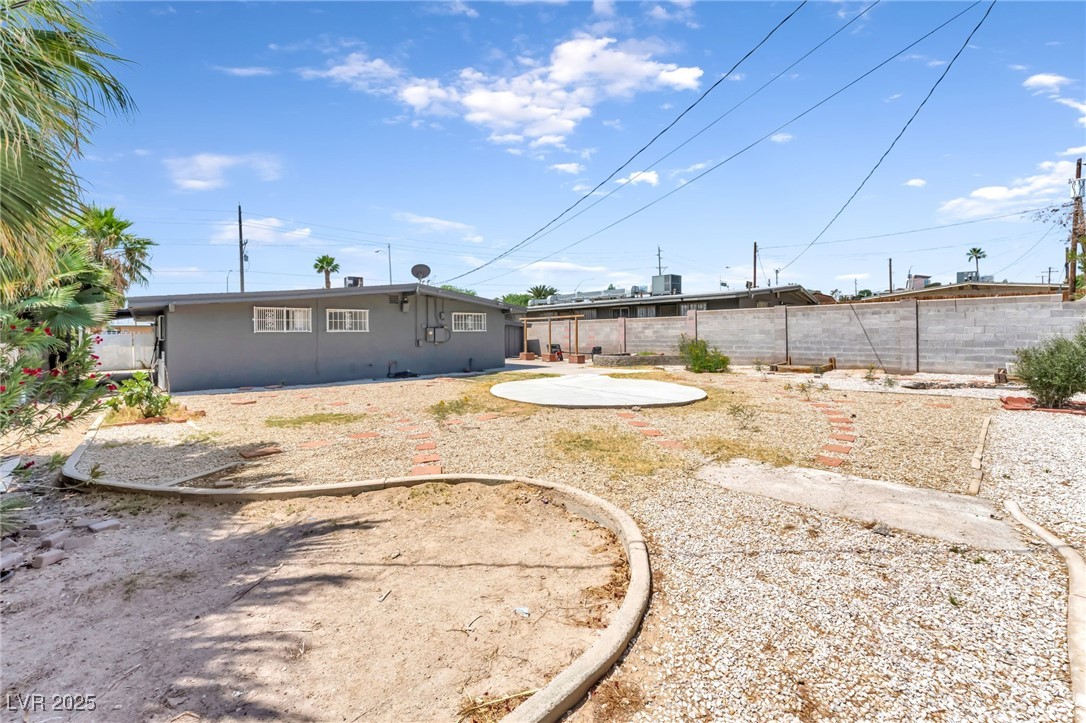1713 East Bonanza Road Property Photo 31