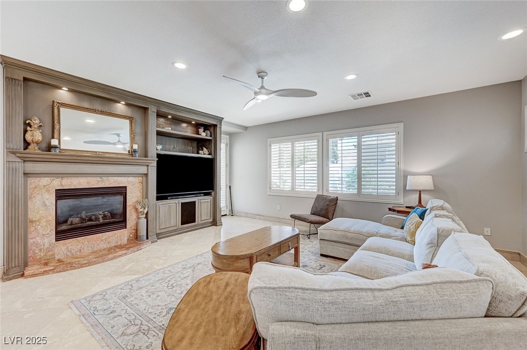 10249 Wisteria Hills Court Property Photo 6