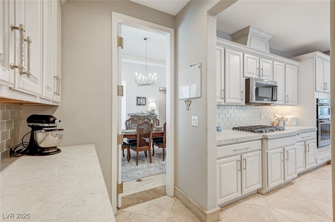 10249 Wisteria Hills Court Property Photo 32