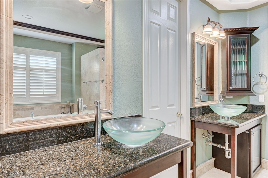10249 Wisteria Hills Court Property Photo 45