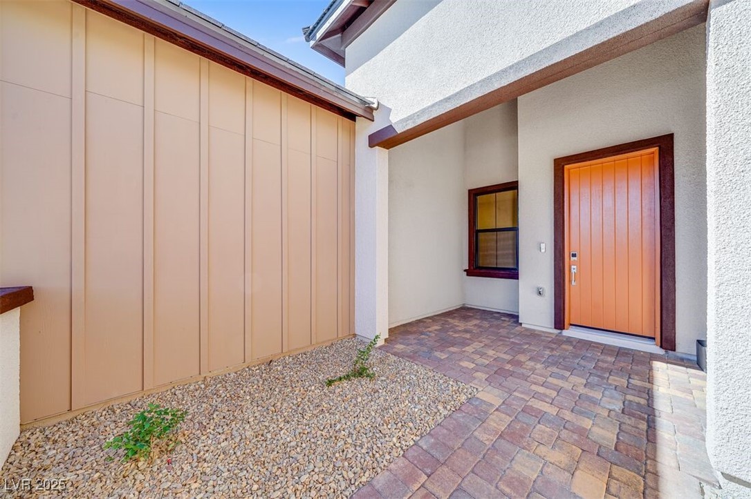 489 Carter House Way Property Photo 6