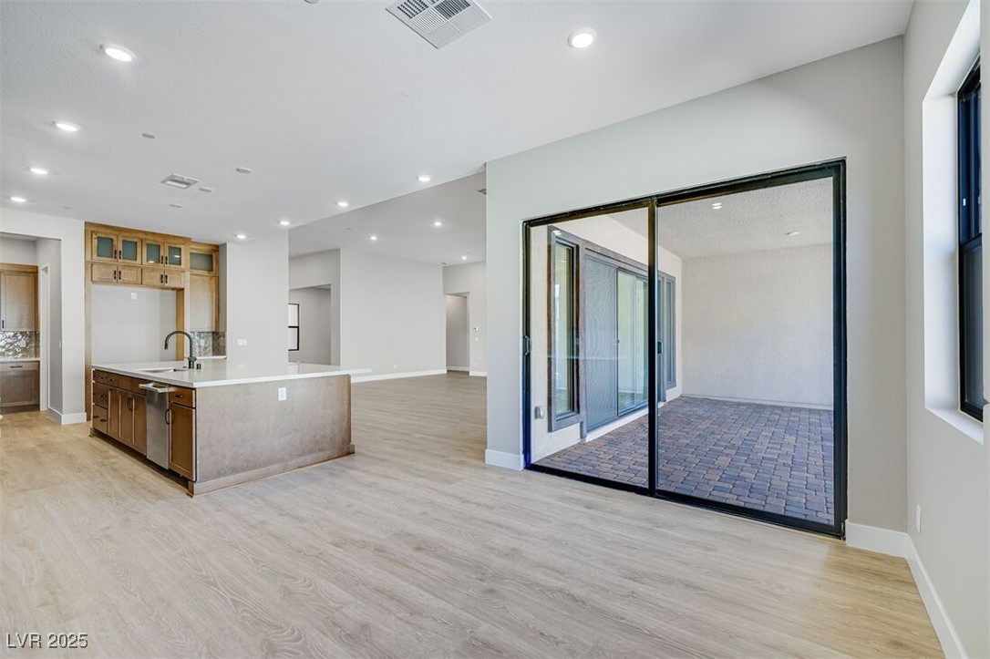 489 Carter House Way Property Photo 11