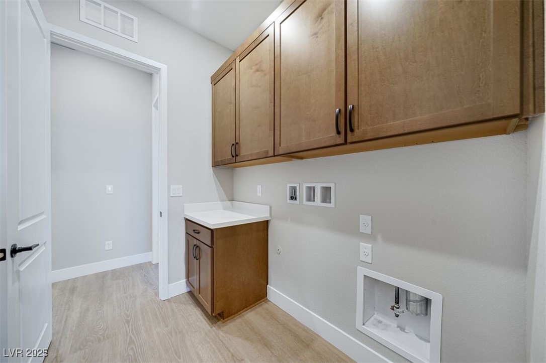 489 Carter House Way Property Photo 13