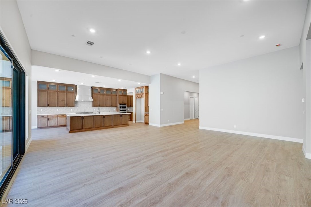 489 Carter House Way Property Photo 14