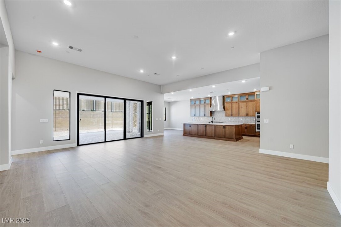 489 Carter House Way Property Photo 23