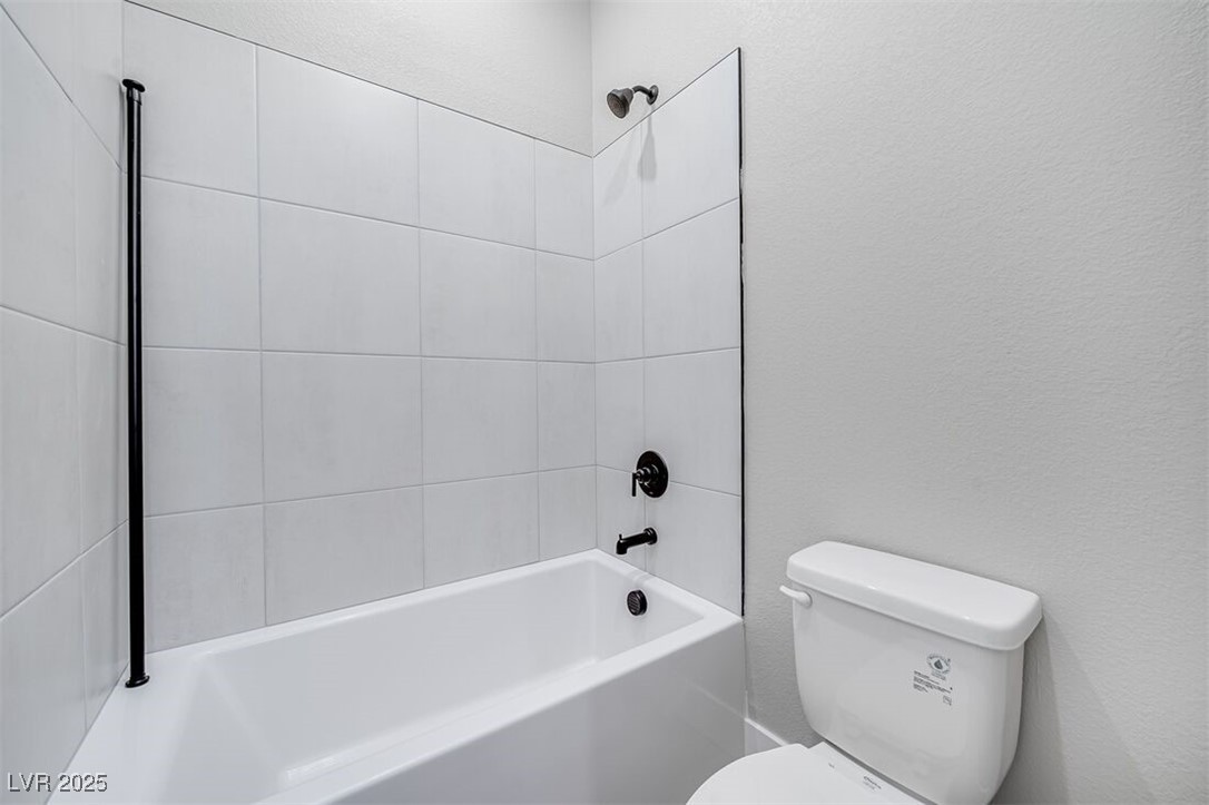 489 Carter House Way Property Photo 28