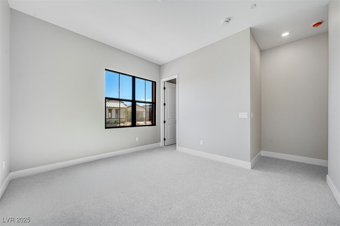 489 Carter House Way Property Photo 35