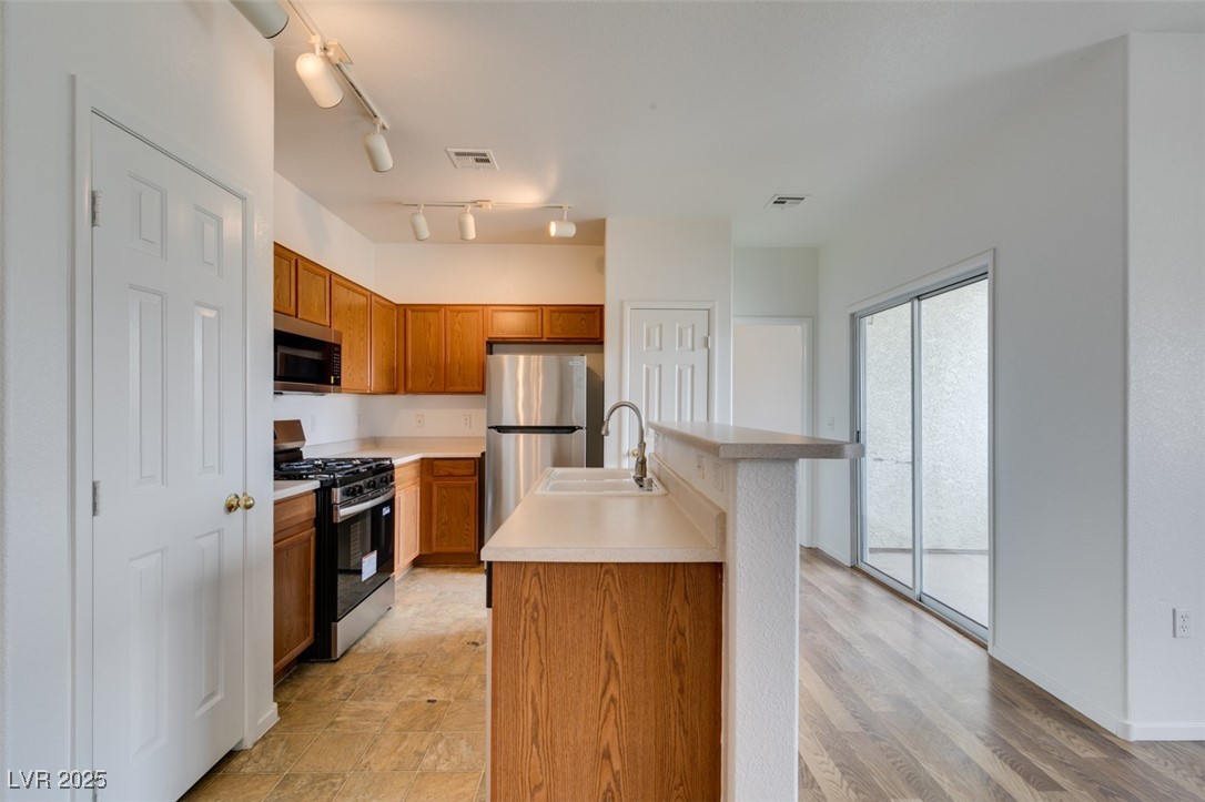 3920 Smokey Fog Avenue 201 Property Photo 12