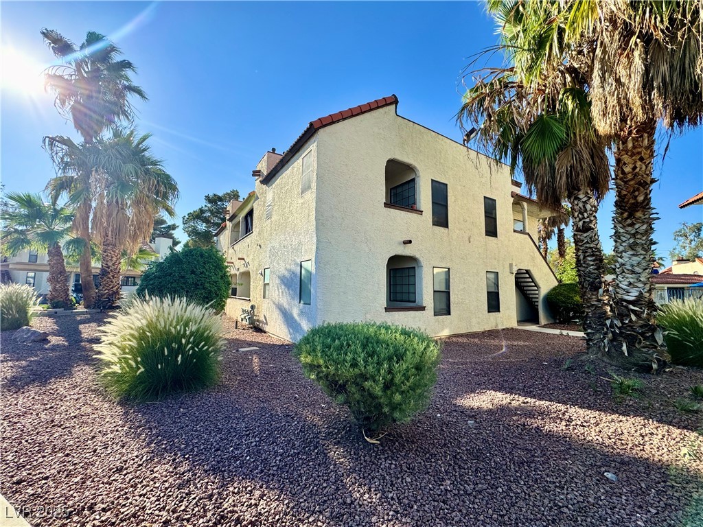 6137 West Oakey Boulevard A Property Photo 2