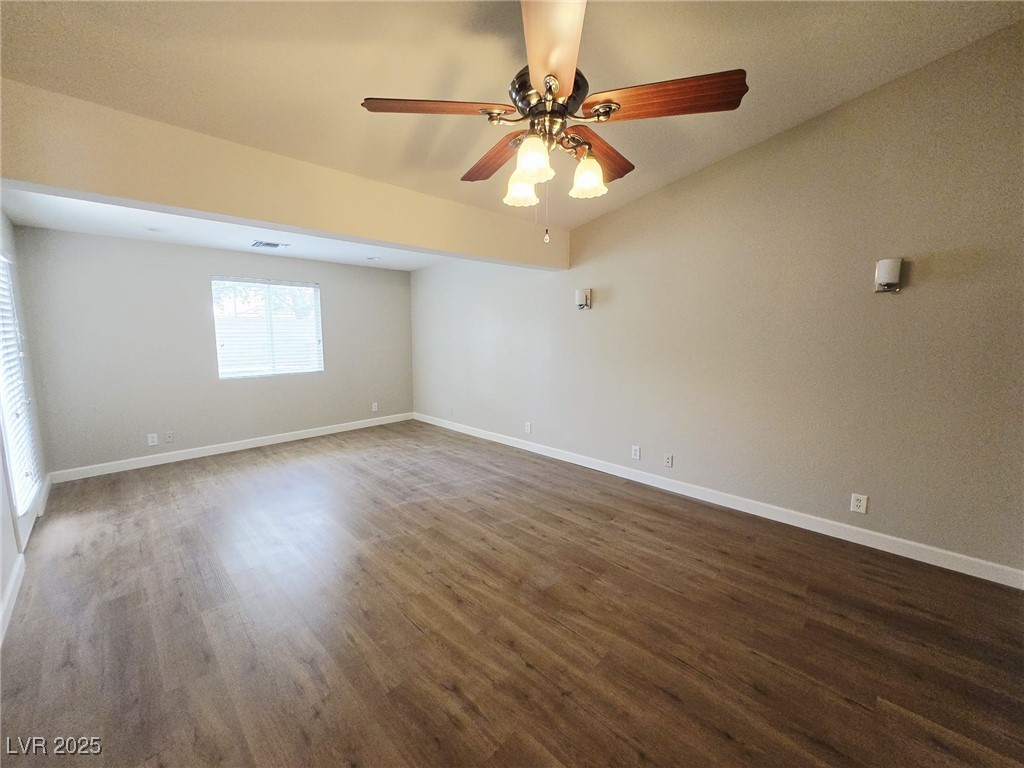925 Chaps Circle Property Photo 17