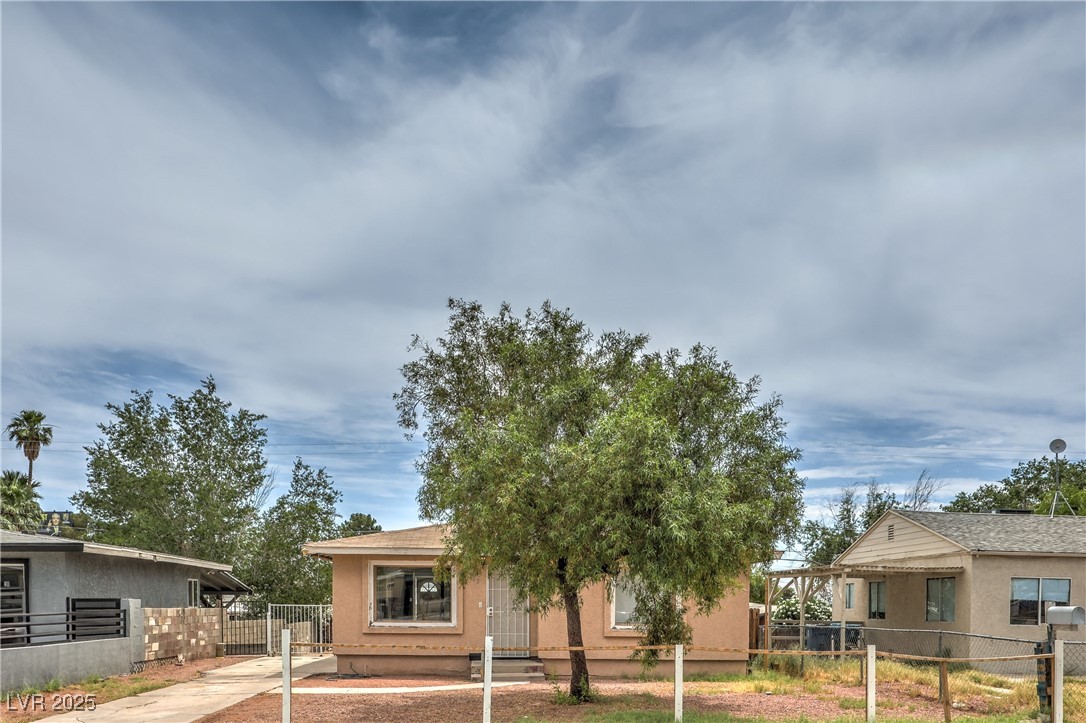 240 North 19th Street Property Photo 1