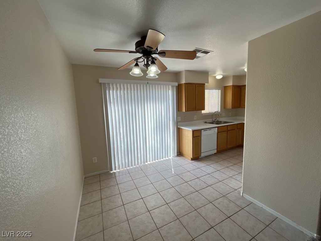 732 Goshawk Street Property Photo 15