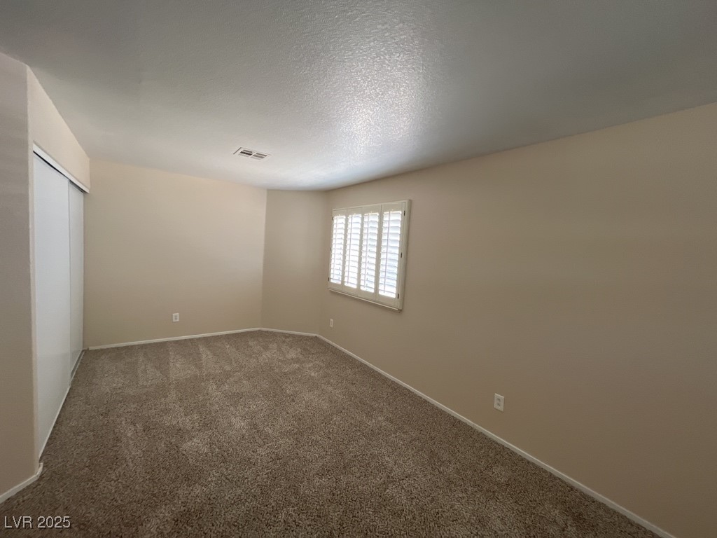 732 Goshawk Street Property Photo 45