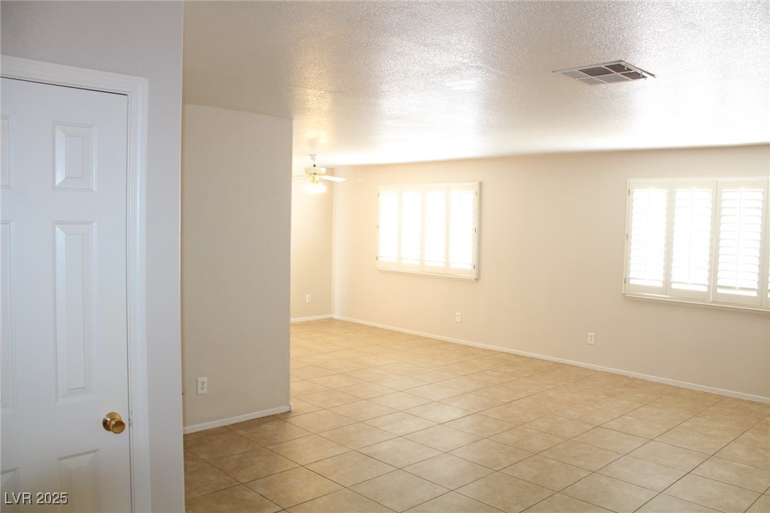 730 Goshawk Street Property Photo 5