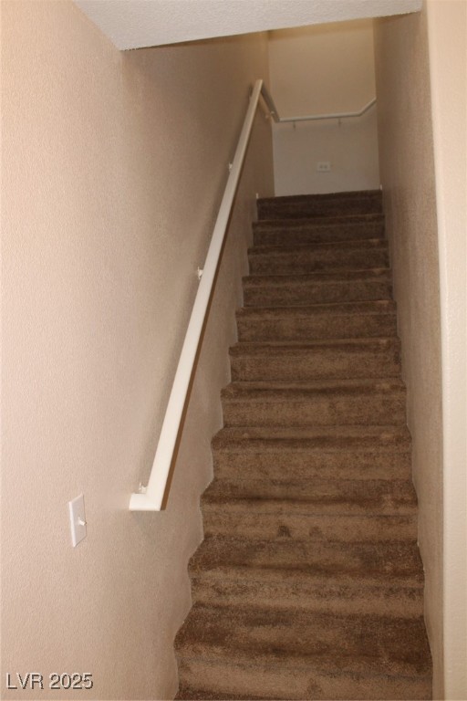 730 Goshawk Street Property Photo 11