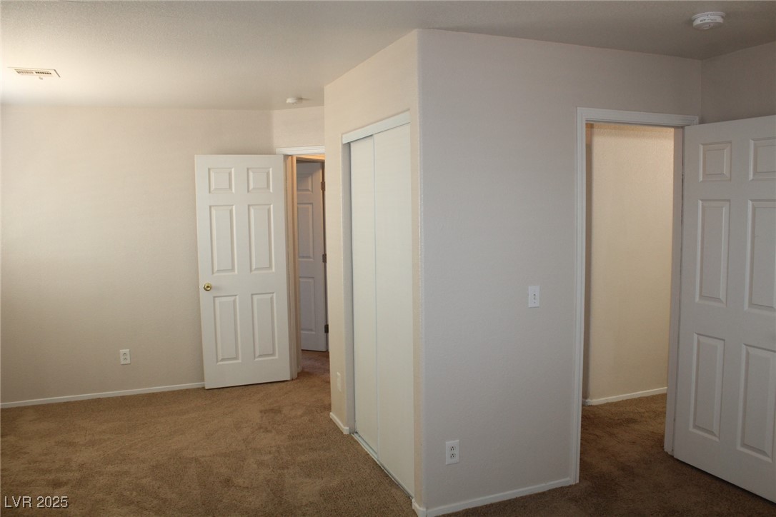 730 Goshawk Street Property Photo 15