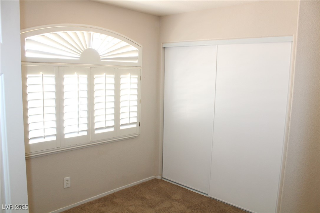 730 Goshawk Street Property Photo 20